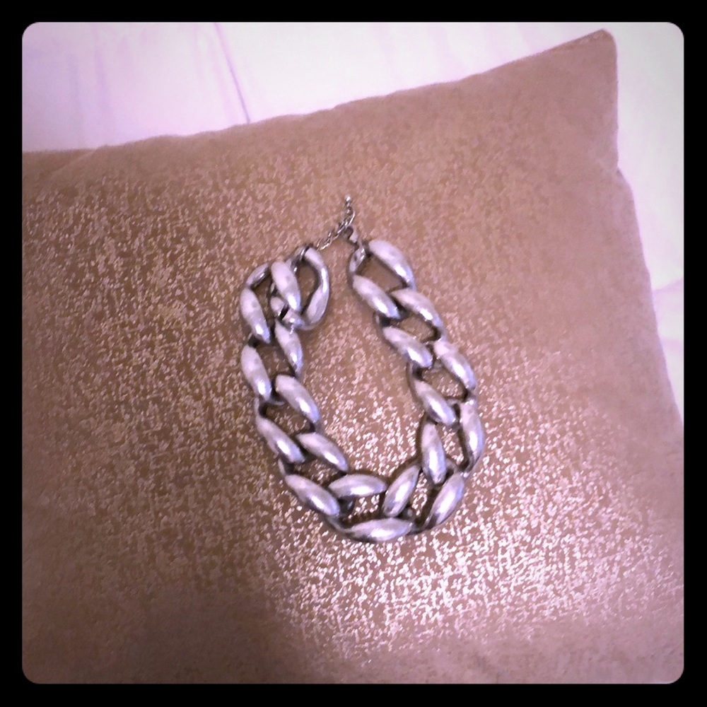 Silver choker necklace